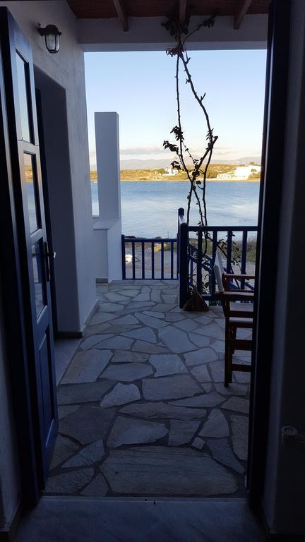Bocamviglies By The Sea Hotell Náousa Exteriör bild