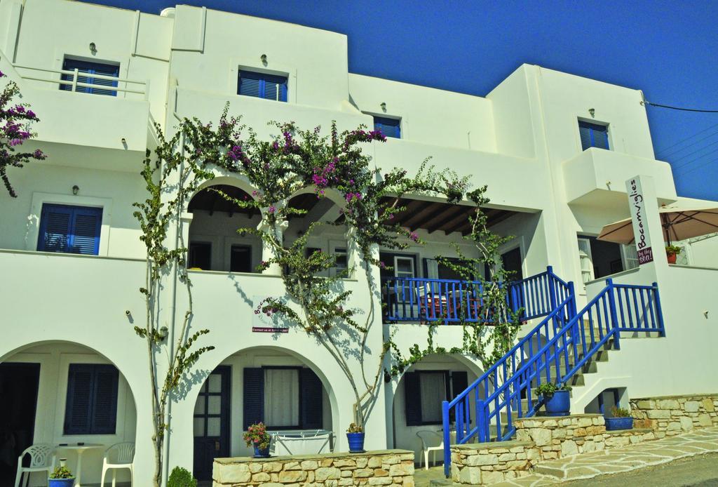 Bocamviglies By The Sea Hotell Náousa Exteriör bild